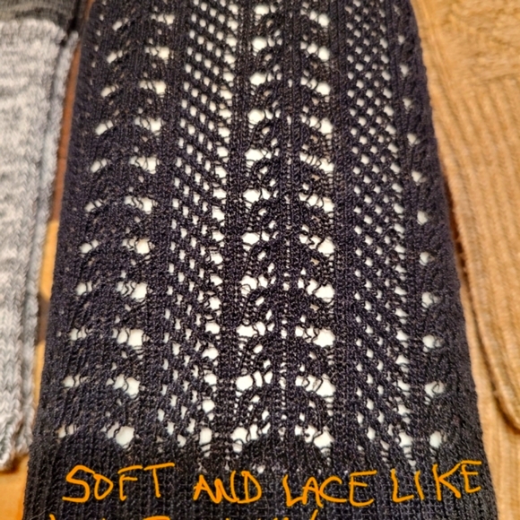 Thigh-high feminine socks. (6) pair left - Picture 4 of 8